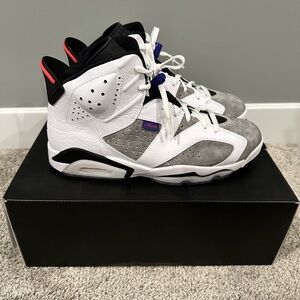 Jordan 6 Men's White and Gray Athletic Shoes